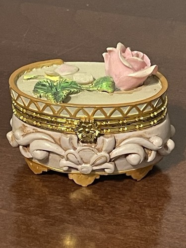 Vtg ornate footed - vtg,
